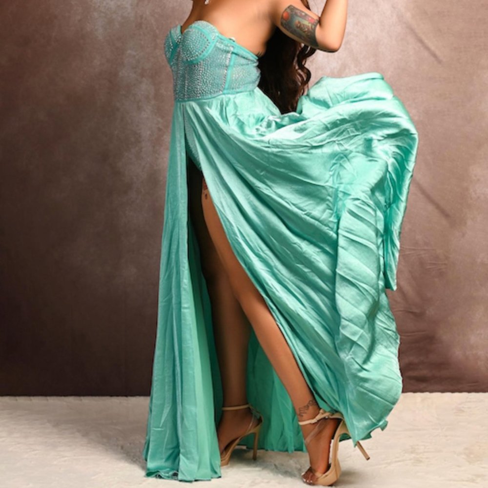 Fashion Nova Large Aqua Strapless Floor-Length Gown